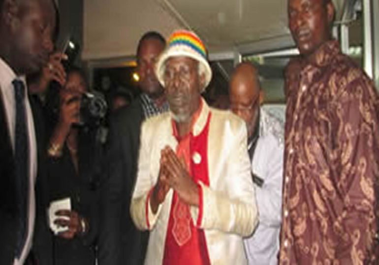 Alpha BLONDY chantera ce soir pour la paix…