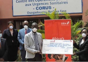 Covid-19: Le groupe UBA apporte un appui de près de 80 millions FCFA
