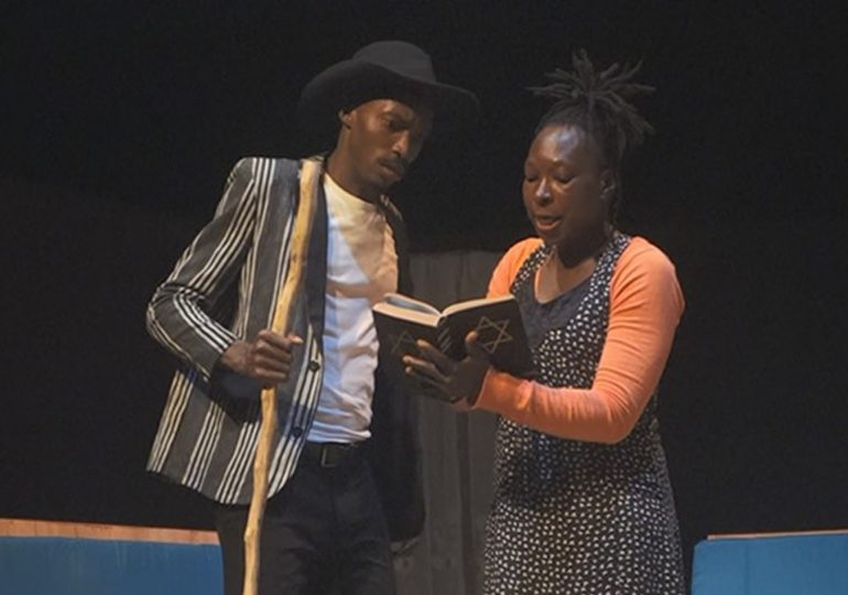 Théâtre : La pièce “Prophètes sans Dieu “