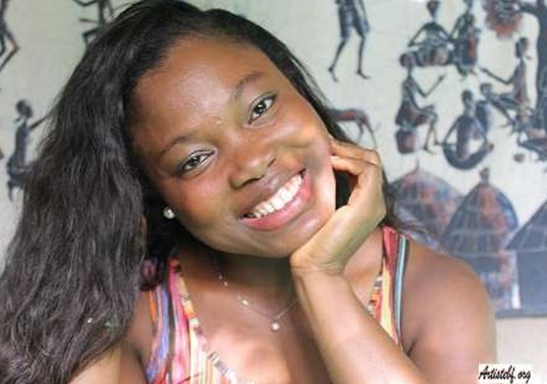 Izabella Maya, Comédienne