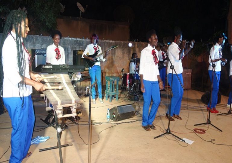 Musique : “Les Sirènes” du Faso sur les traces des “Colombes” de la révolution