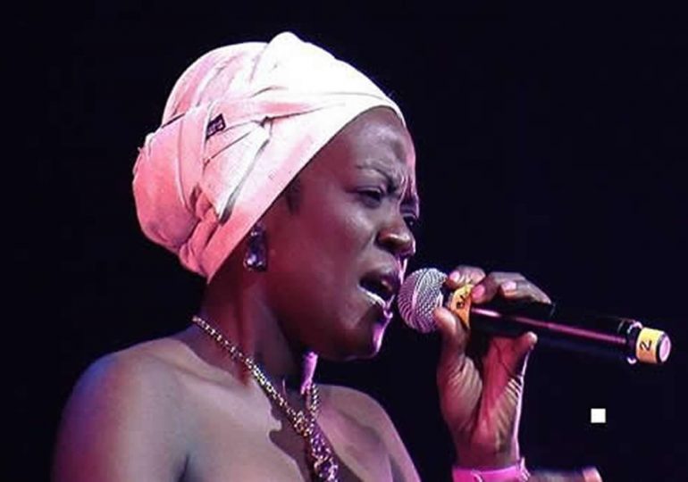 Stéphanie Sid bé né Wendé NIKIEMA : artiste musicienne