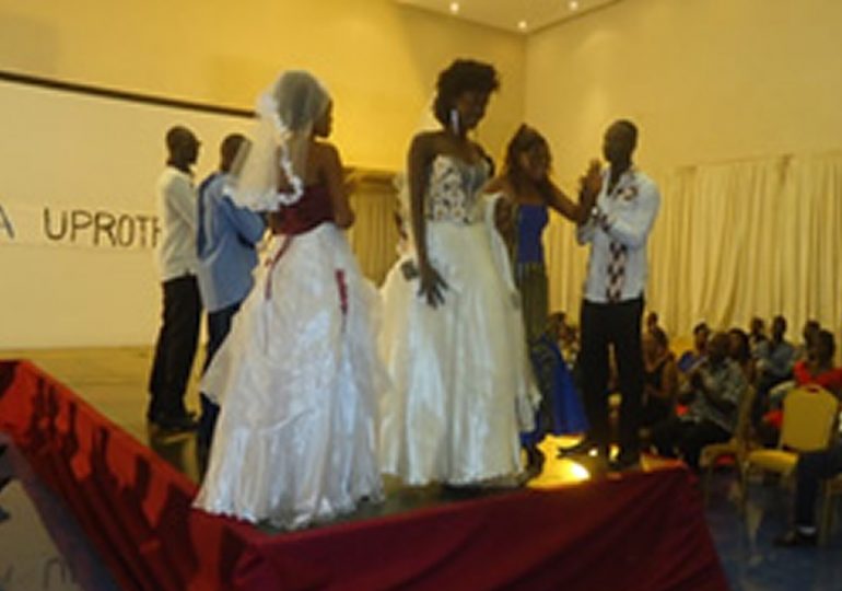 UPROTEX-HAC 2014: défilé de Mode au Palace Hôtel de Ouagadougou