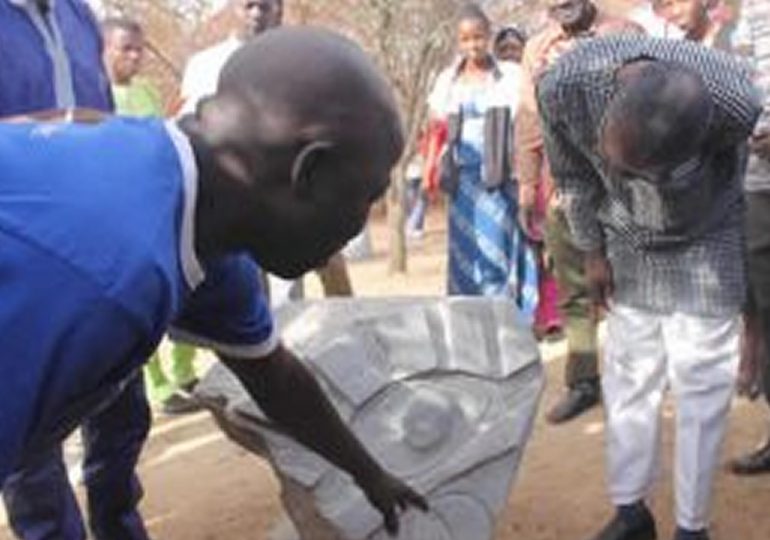 Initiation à la taille du granit : Laongo a déjà sa relève