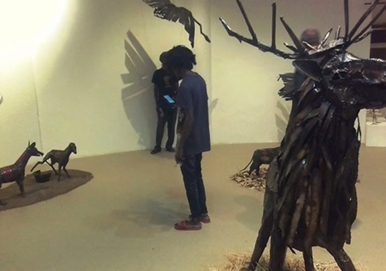 Exposition vernissage : des objets de récupération pour valoriser la nature