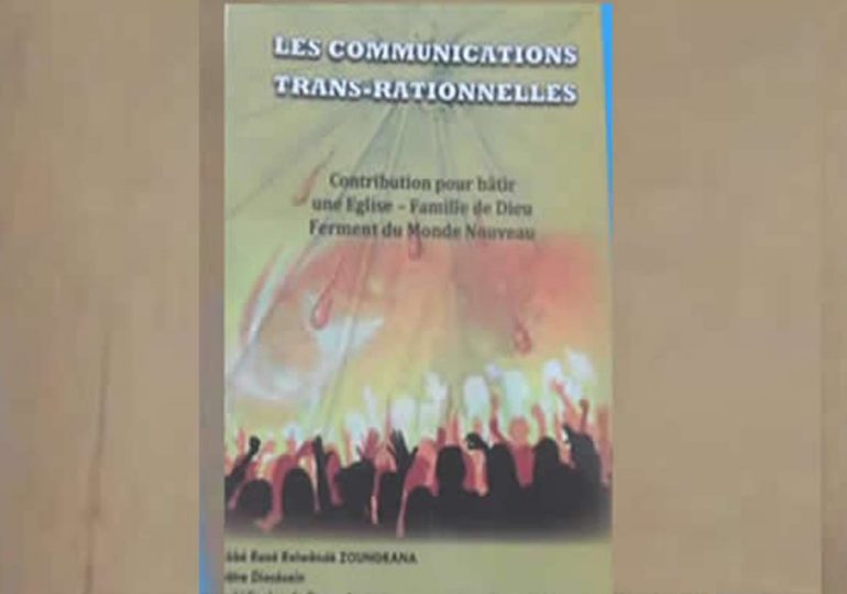 Littérature: l’abbé René Relwendé ZOUNGRANA présente deux livres à la presse