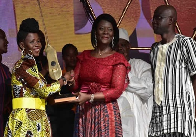 Le Kundé 2018 est une femme : Awa Boussim s’en est bien sortie …