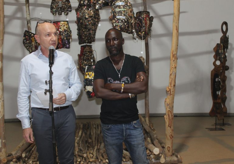 Abou SIDIBE présente son exposition « Hèremakono » à Institut Français de Ouagadougou