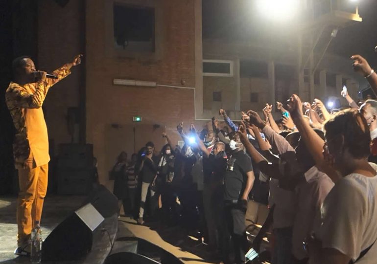 Institut Français de Ouagadougou : Smarty offre un concert dingue à ses fans !