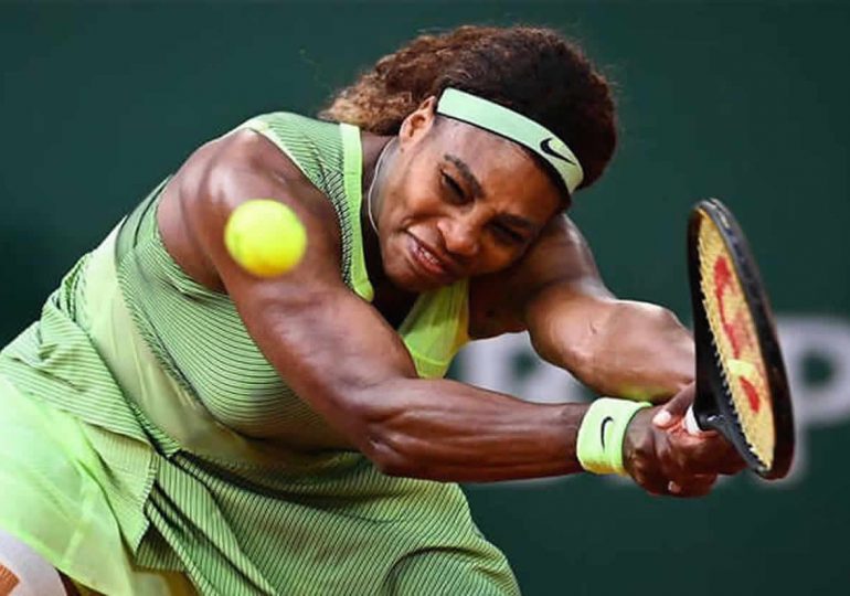 Roland-Garros: Serena Williams prend la porte dès les 8es de finale