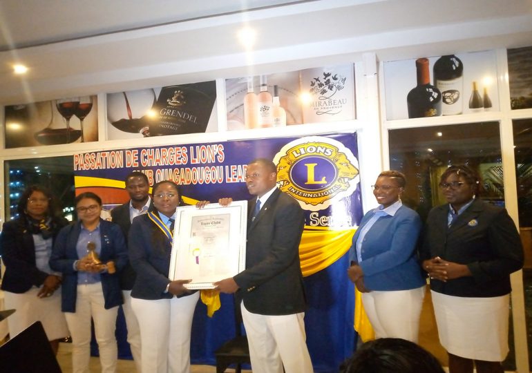 SOCIETE : Hamidou OUEDRAOGO passe le témoin à Kotima KABORE au LION ‘S Club Ouagadougou Leader