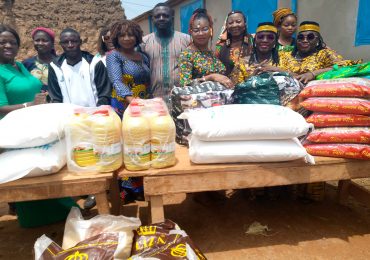 Société : L’ABFAM fait un don de vivres aux déplacés