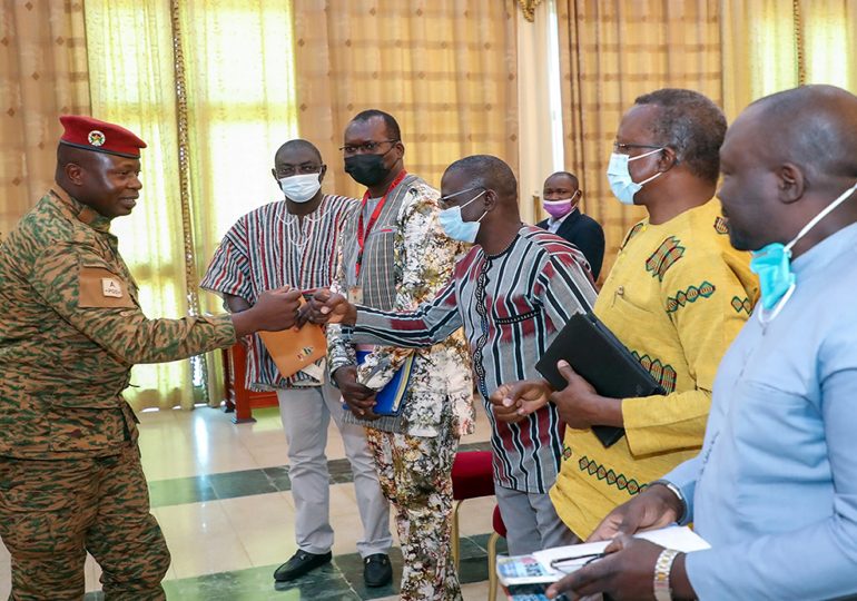Les patrons de presse à Kosyam : le Président du Faso invite les médias à « un accompagnement sincère et vrai »