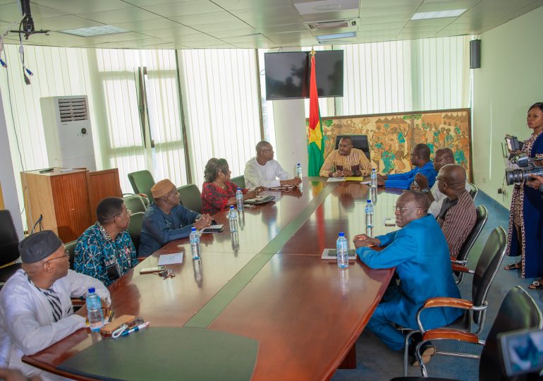 Culture : Le Ministre Jean Emmanuel OUEDRAOGO à l’école de ses prédécesseurs