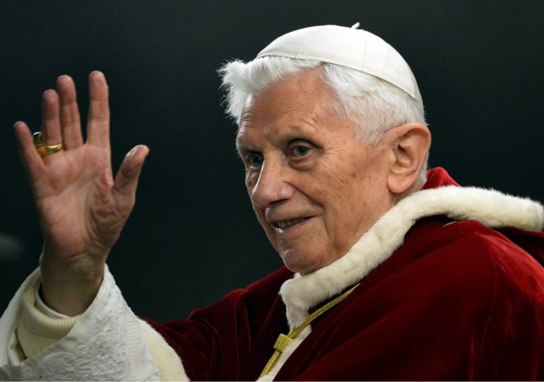 Religion : Mort de l'ancien pape Benoît XVI