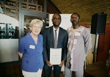Moussa Alex SAWADOGO reçoit le Prix d'honneur de la Fondation allemande