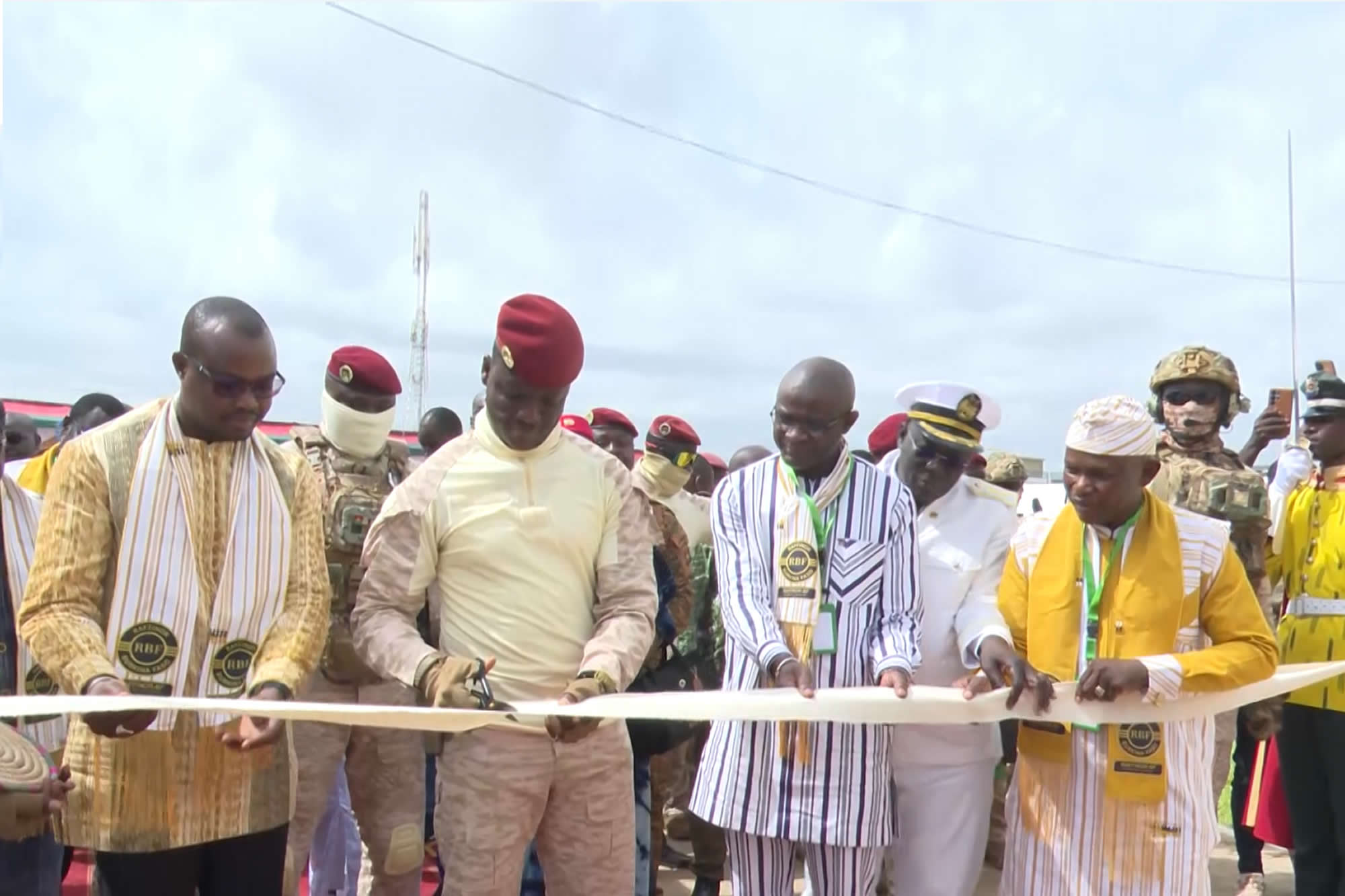 Burkina : Le camarade Ibrahim TRAORE inaugure sa raffinerie d’or